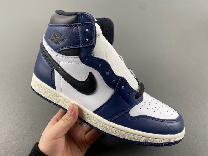 Air Jordan 1 Retro High OG DZ5485-401