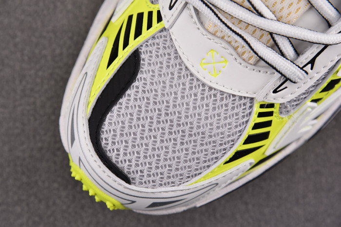 OFF-WHITE BE RIGHT BACK