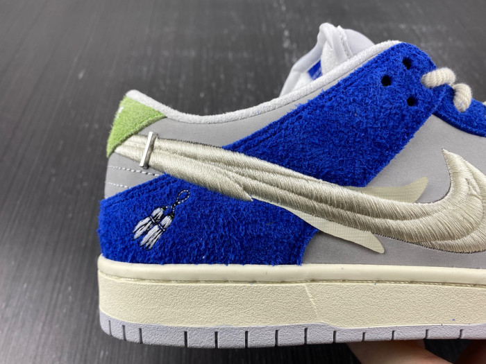 fly streetwear x nike sb dunk low dq5130-400