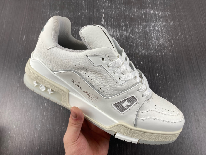 LOU1VTON trainer (EU47)