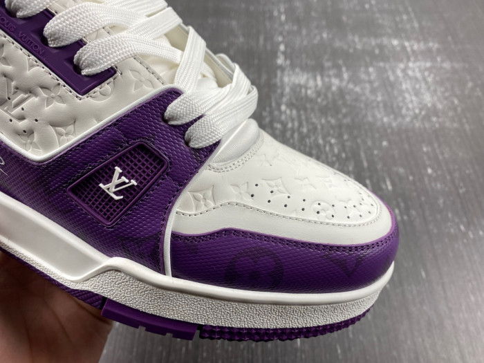 LOU1VTON trainer (EU47)