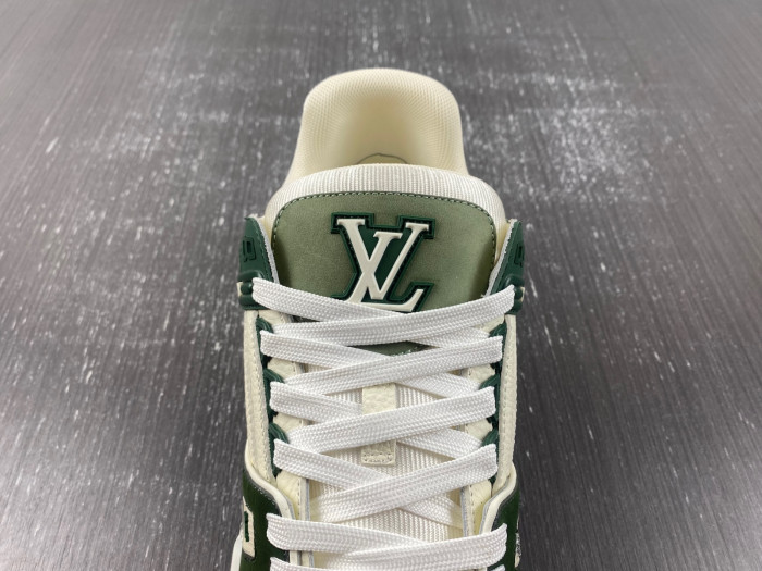 LOU1VTON trainer (EU47)