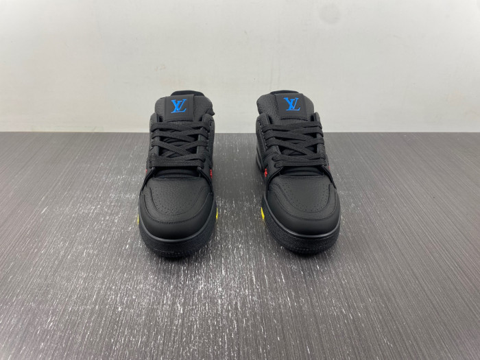 LOU1VTON trainer (EU47)