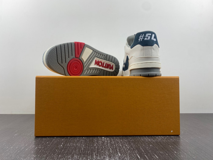 LOU1VTON trainer (EU47)