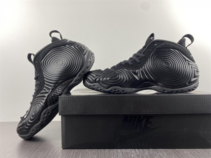cdg x nike air foamposite one dj7952-001