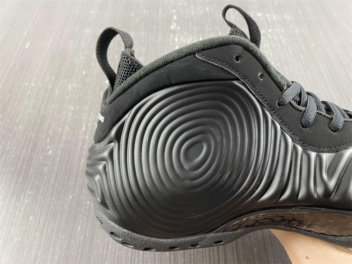 cdg x nike air foamposite one dj7952-001