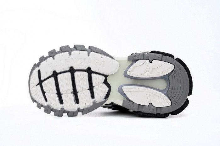 belanciaga Track 2 Sneaker Black And White 568614 W2GN3 1090