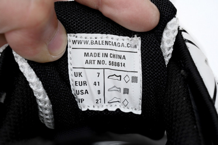 belanciaga Track 2 Sneaker Black And White 568614 W2GN3 1090