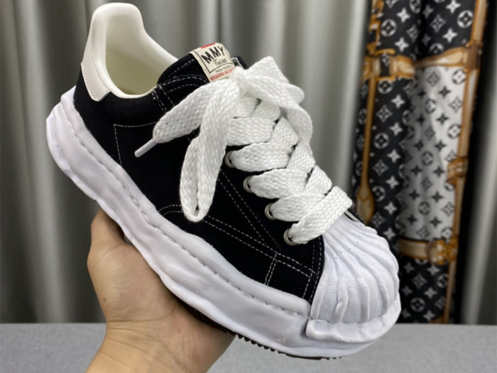 Ma*s*n mihara yasuhiro low-top sneakers mmy-029