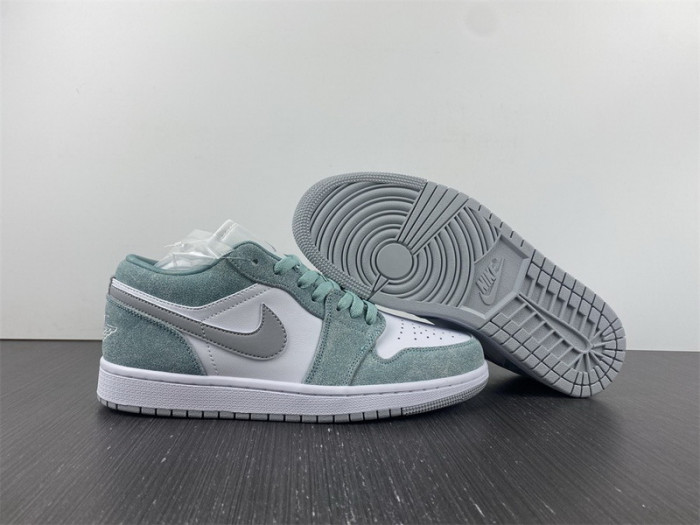 air jordan 1 low "new emerald" dn3705-301