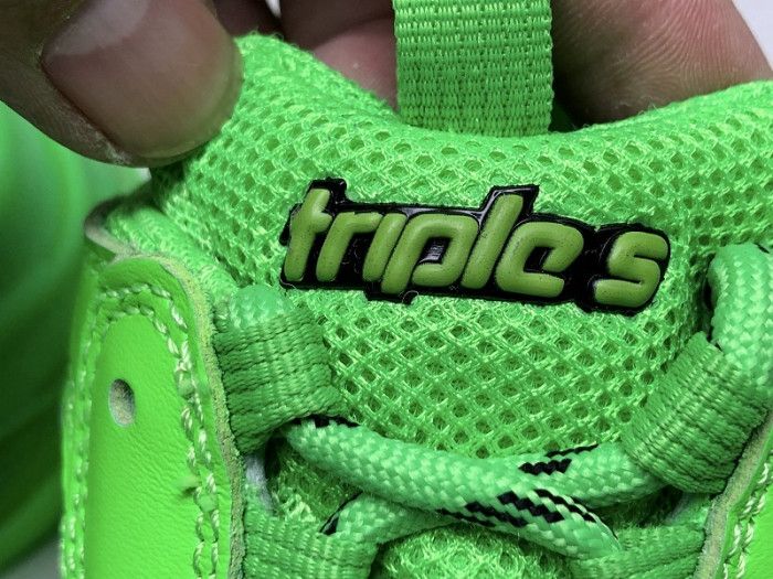 blc* triple s trainer