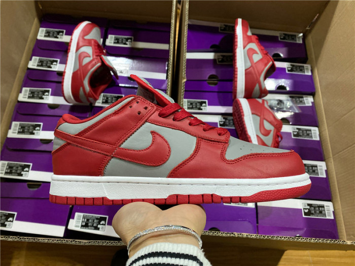 nike dunk low retro medium grey varsity red unlv (2021) dd1391-002