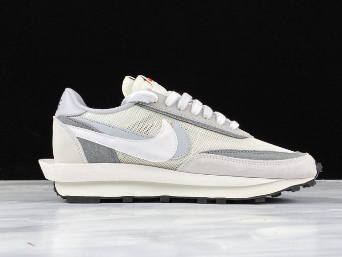 nike ld waffle sacai summit white - bv0073-100