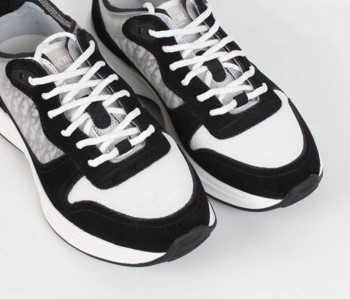 d1or b25 runner sneaker