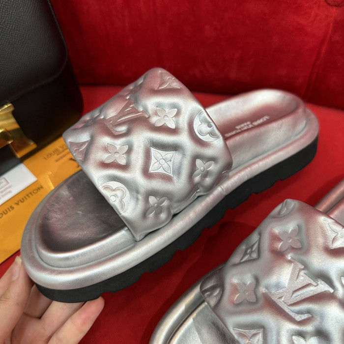 LOU1_TON POOL PILLOW COMFORT MULE (EU35-EU40)