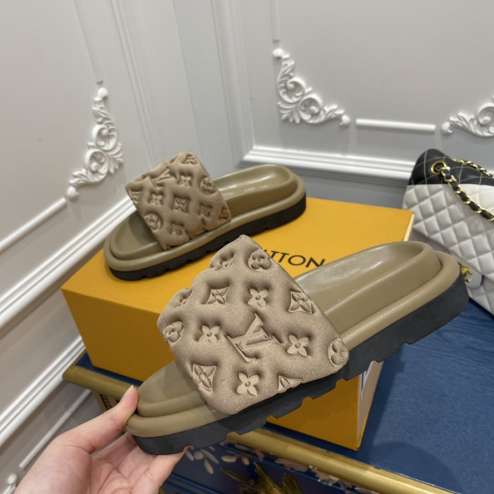 LOU1_TON POOL PILLOW COMFORT MULE (EU35-EU40)