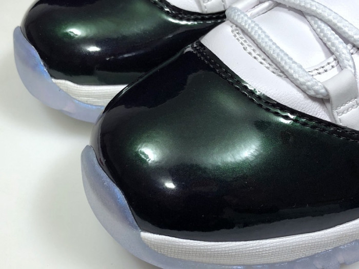 air jordan 11 retro low "emerald, easter" 528895-145