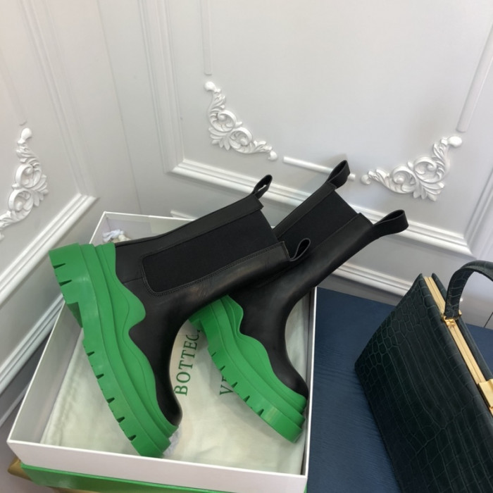 botteg*Ve*ne*ta tire leather ankle boots