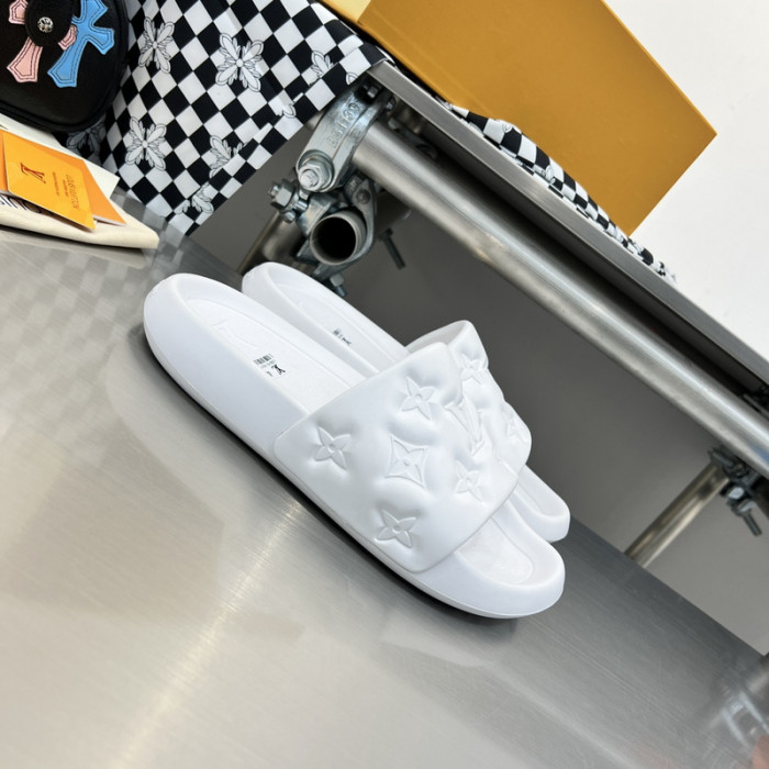 lou1_ton waterfront slide (eu35-eu45)