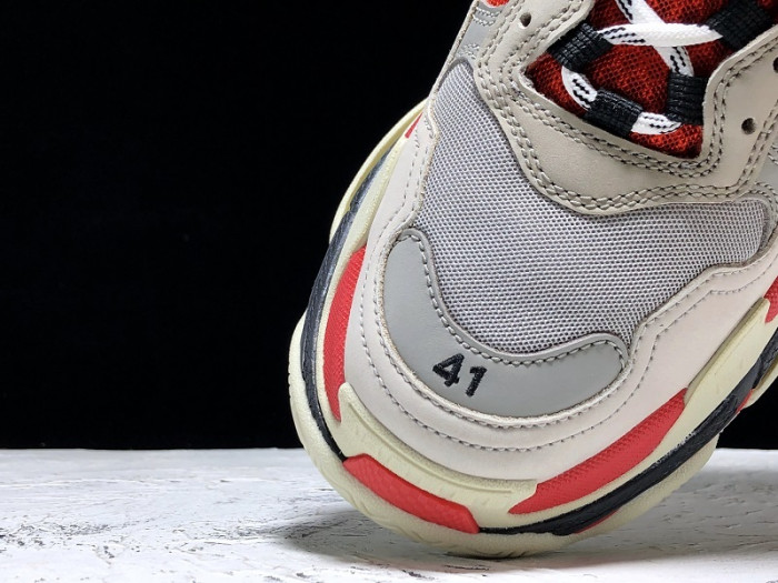 blc* triple s trainer