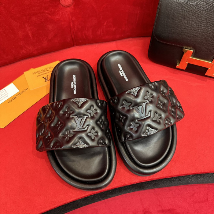 LOU1_TON POOL PILLOW COMFORT MULE (EU35-EU40)