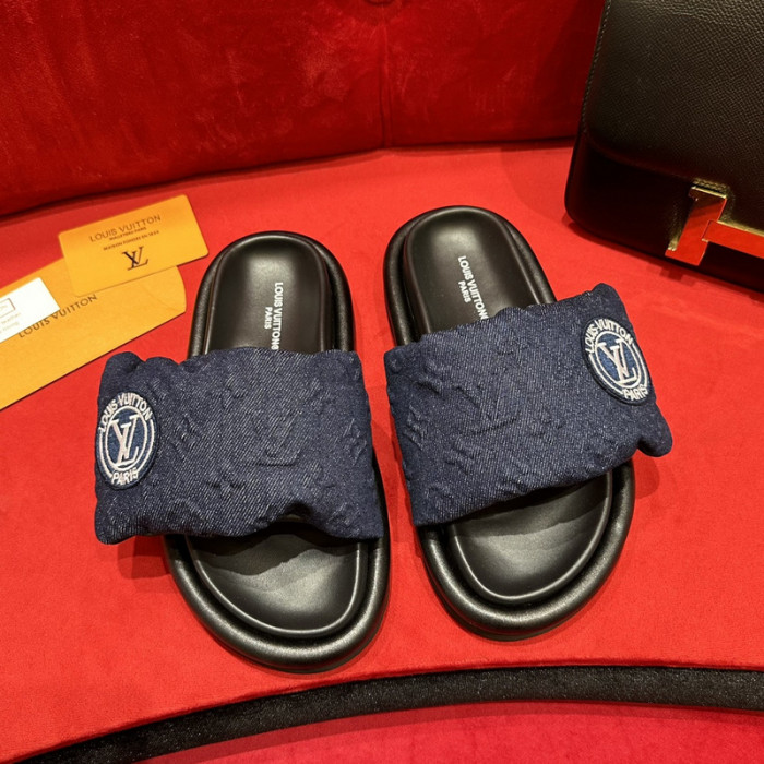 LOU1_TON POOL PILLOW COMFORT MULE (EU35-EU40)