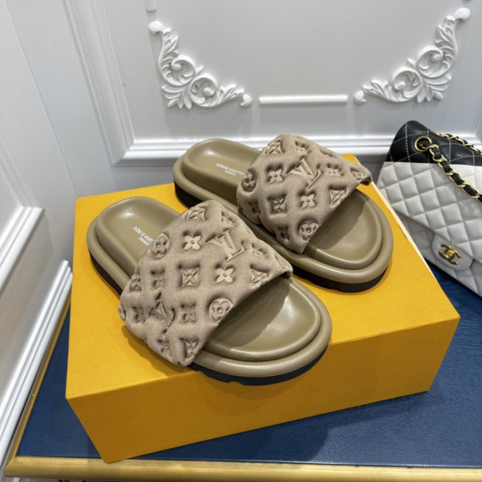 LOU1_TON POOL PILLOW COMFORT MULE (EU35-EU40)