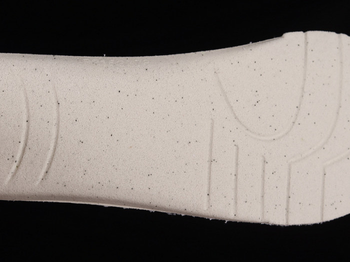 blc* triple s trainer