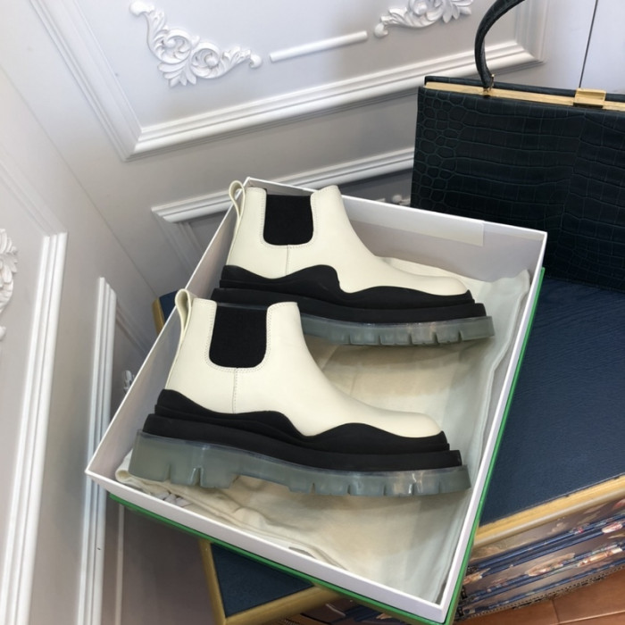 botteg*Ve*ne*ta tire leather ankle boots