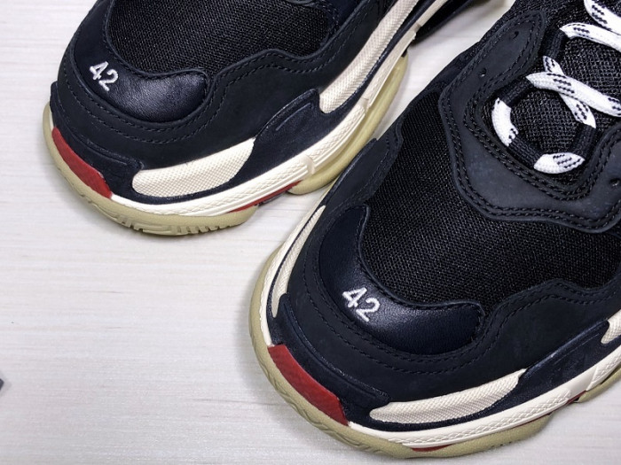 blc* triple s trainer