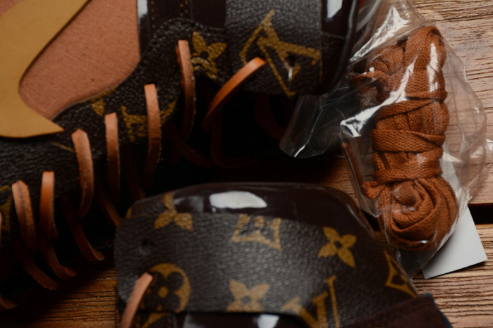 nike air jordan 1s（with case) aq0818-158