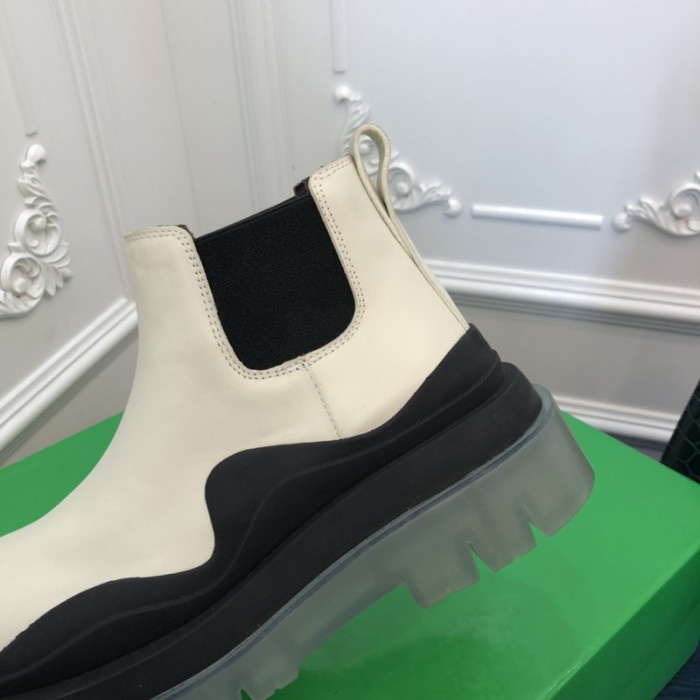 botteg*Ve*ne*ta tire leather ankle boots