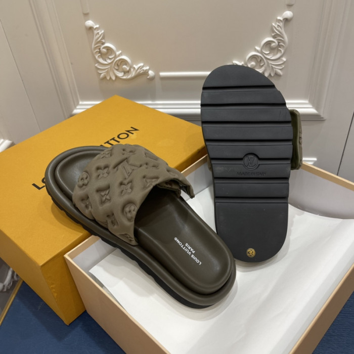 LOU1_TON POOL PILLOW COMFORT MULE (EU35-EU40)