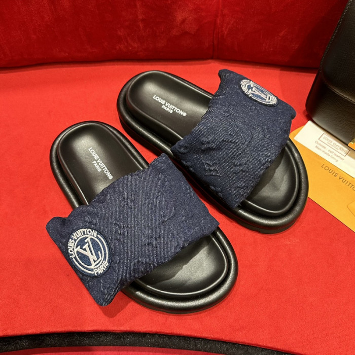 LOU1_TON POOL PILLOW COMFORT MULE (EU35-EU40)