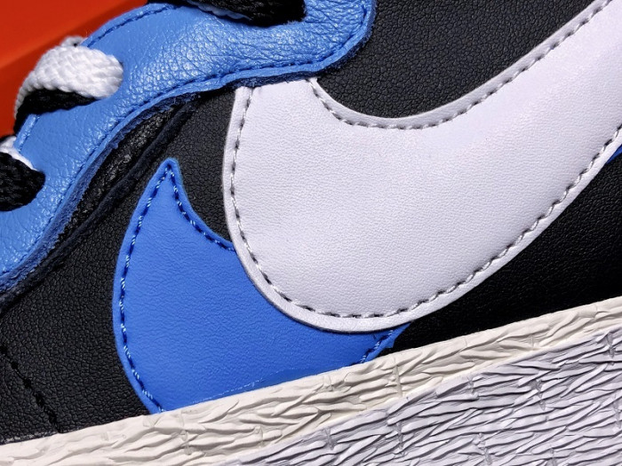 nike blazer mid sacai white black legend blue bv0072-001