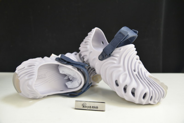 Cr*0*s pollex clog by salehe bembury urchin